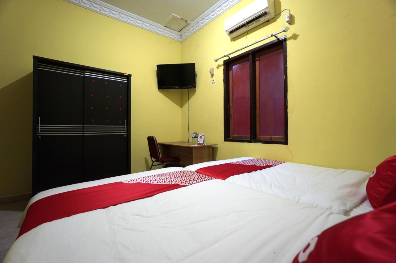 Oyo 2486 Bahana Guest House Манадо Екстериор снимка