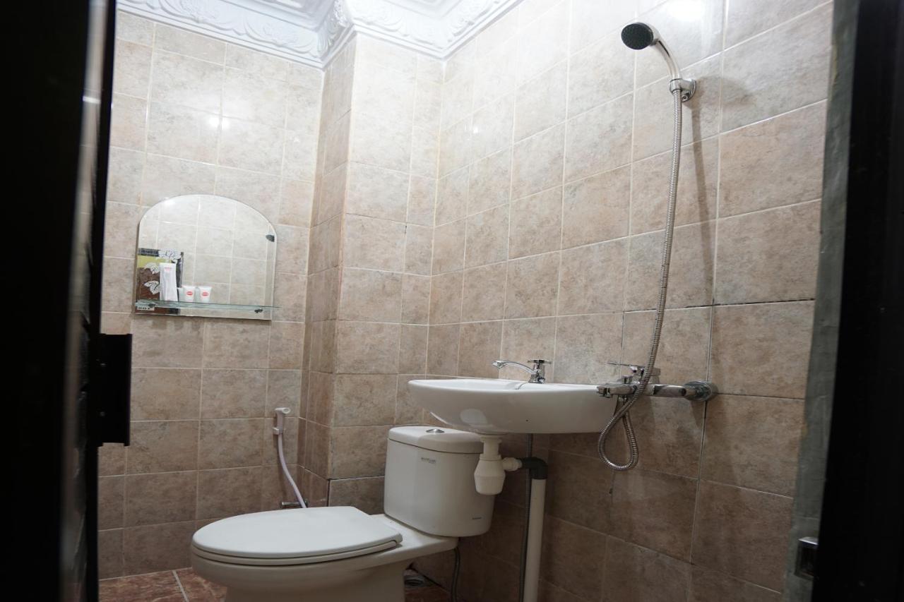 Oyo 2486 Bahana Guest House Манадо Екстериор снимка